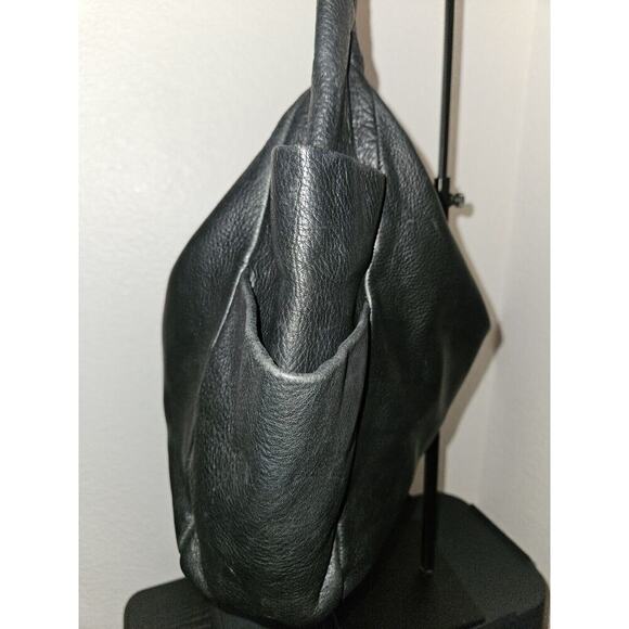 Handbag by CUOIO-quality Leather-made in Argentina Ex-Large Black 19x13.5x3.5 - Picture 4 of 12